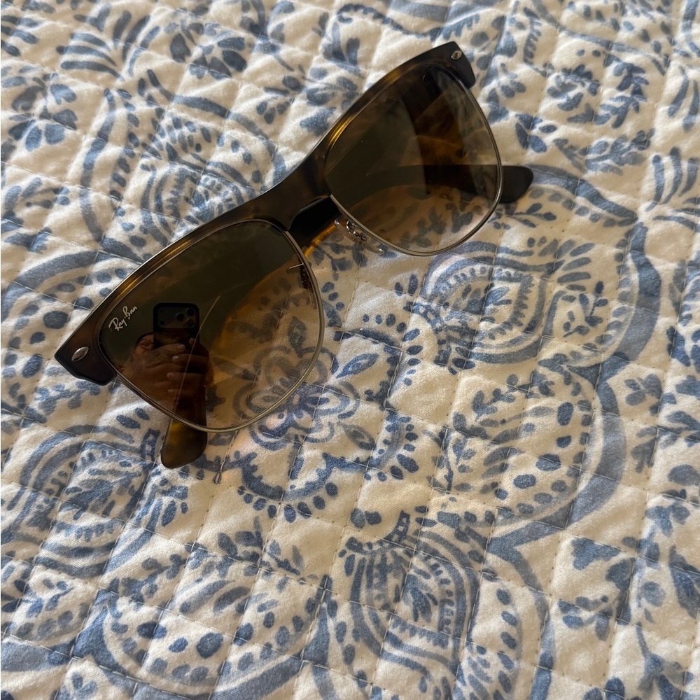 Ray-Ban Tortoise Shell Sunglasses